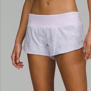 Lululemon low rise lined 2.5 “ inseam speed up short
